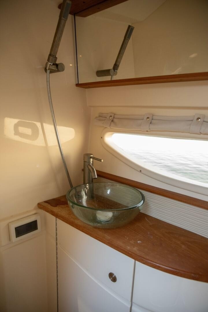 35ft Sea Ray Yacht For Sale