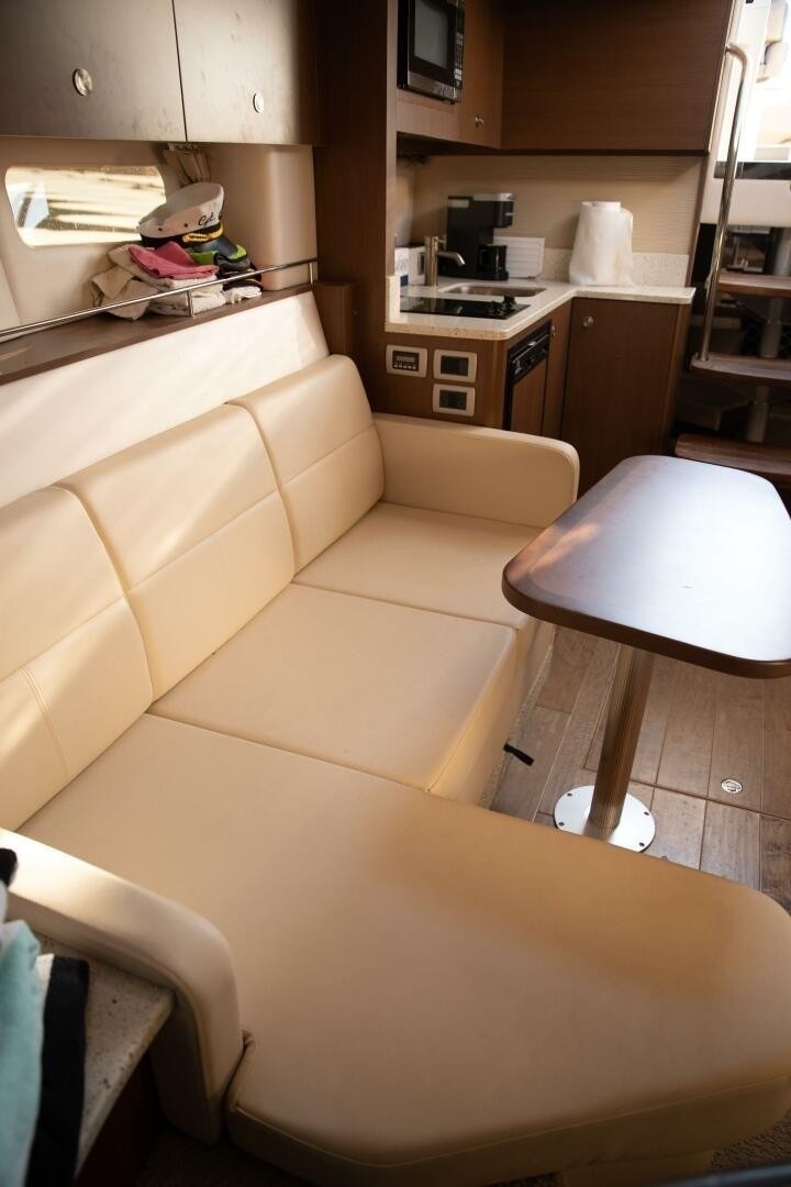 35ft Sea Ray Yacht For Sale