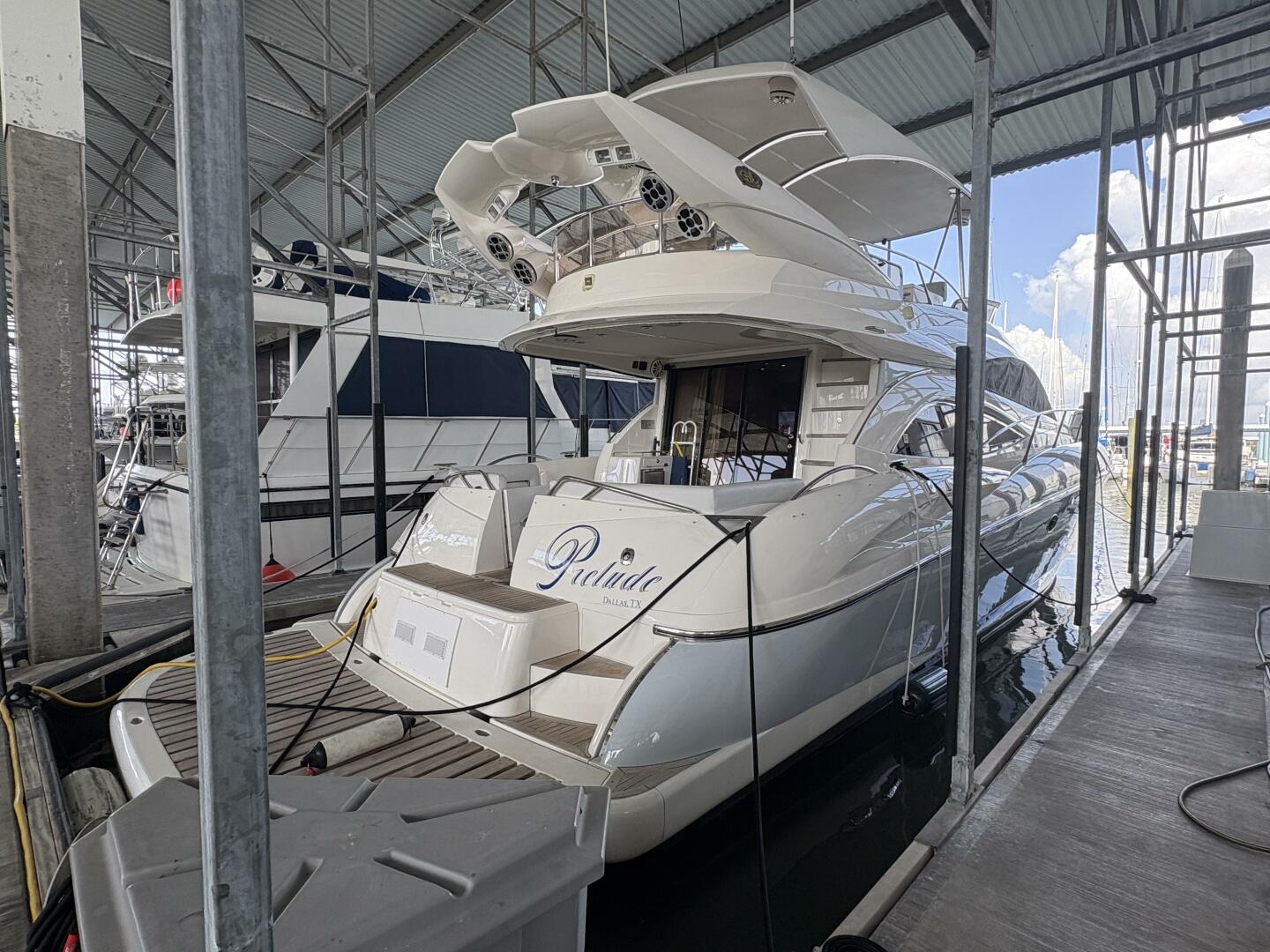 2004 Sunseeker 56 Manhattan 