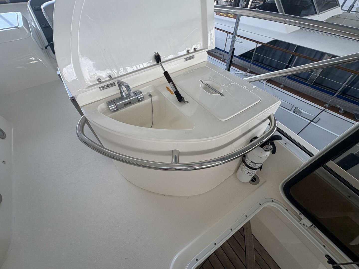 2004 Sunseeker 56 Manhattan 