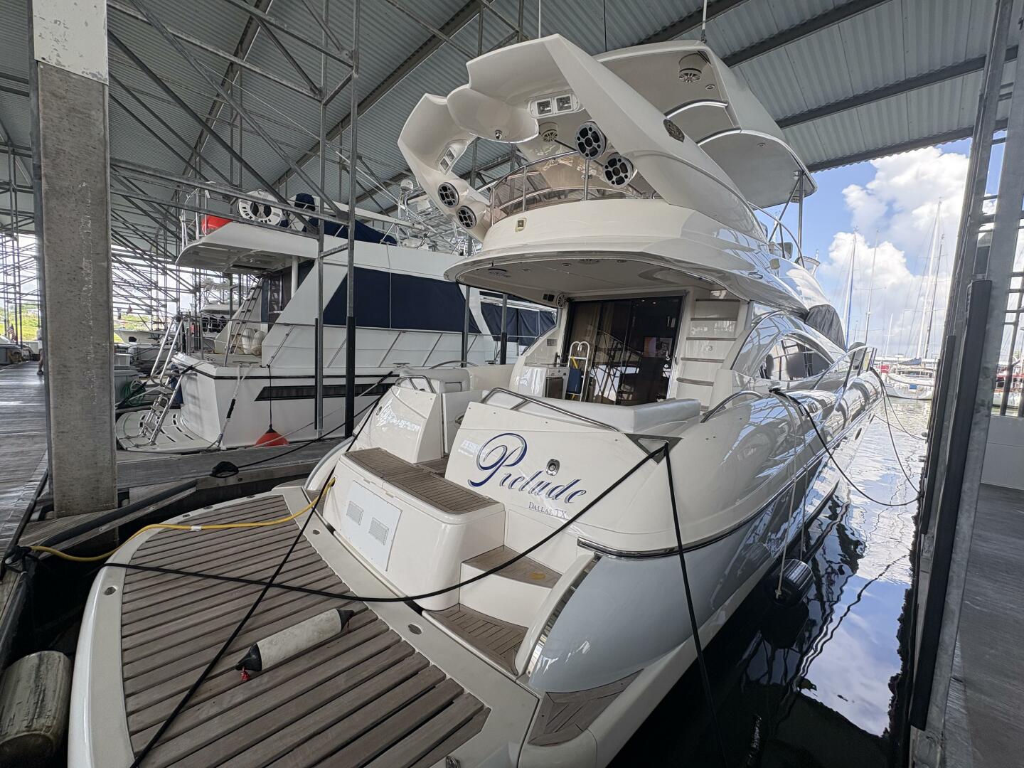 2004 Sunseeker 56 Manhattan 