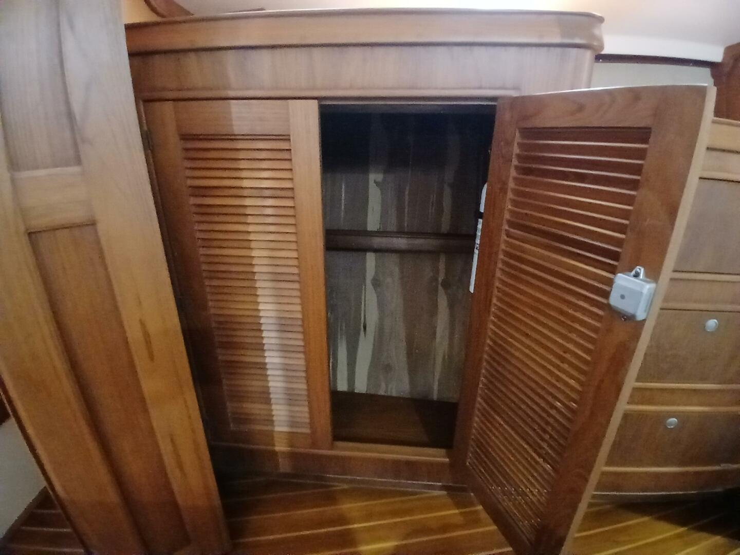 Vessel Image #24
