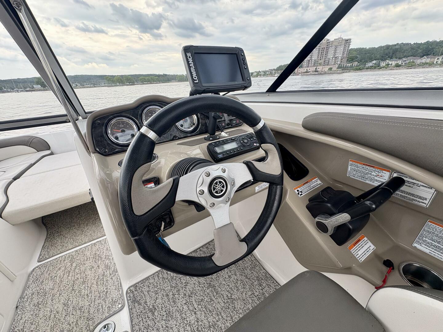 24ft Yamaha Boats Yacht For Sale