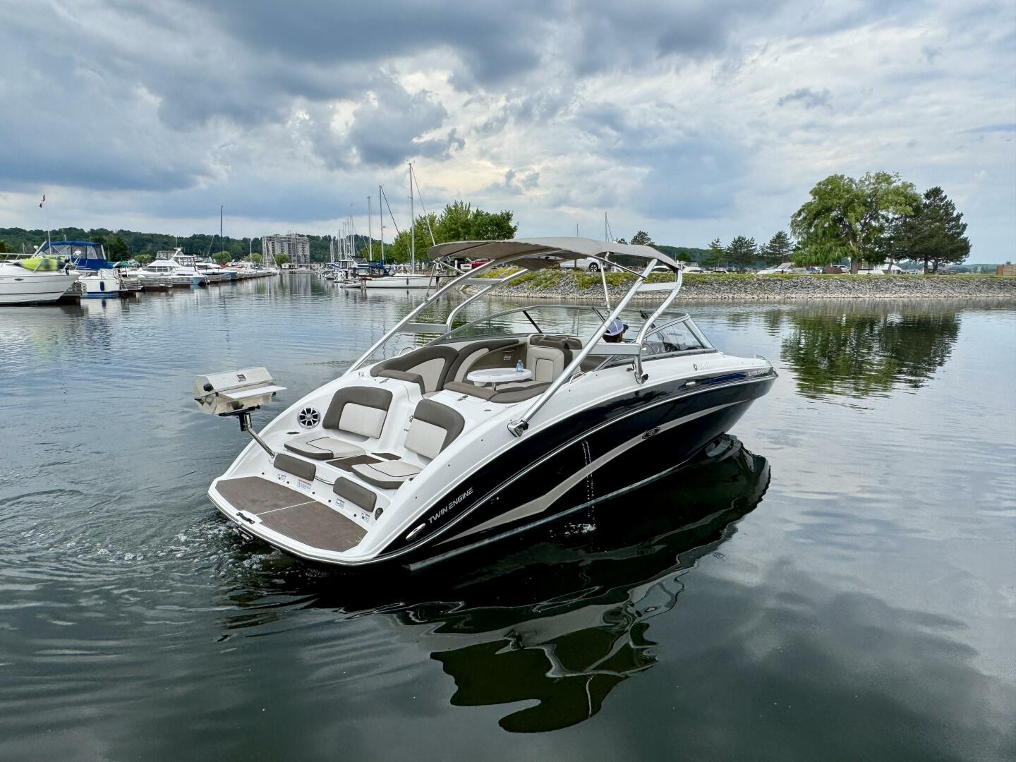 24ft Yamaha Boats Yacht For Sale