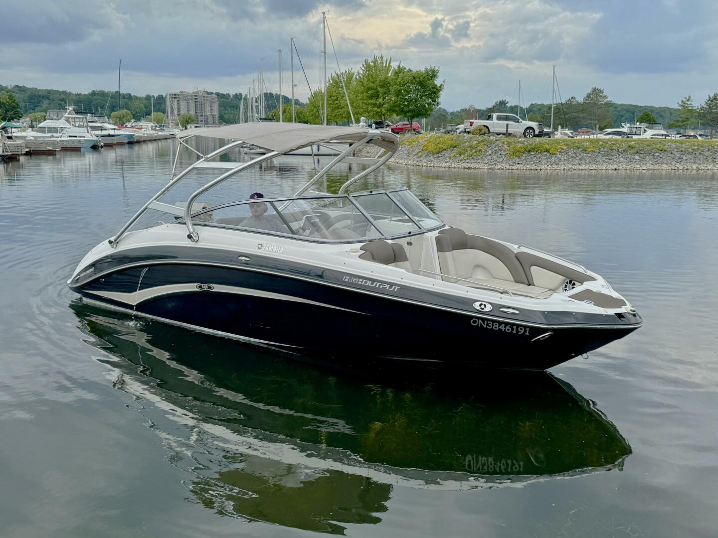 24ft Yamaha Boats Yacht For Sale