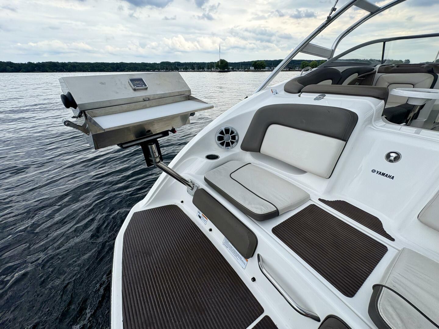 24ft Yamaha Boats Yacht For Sale