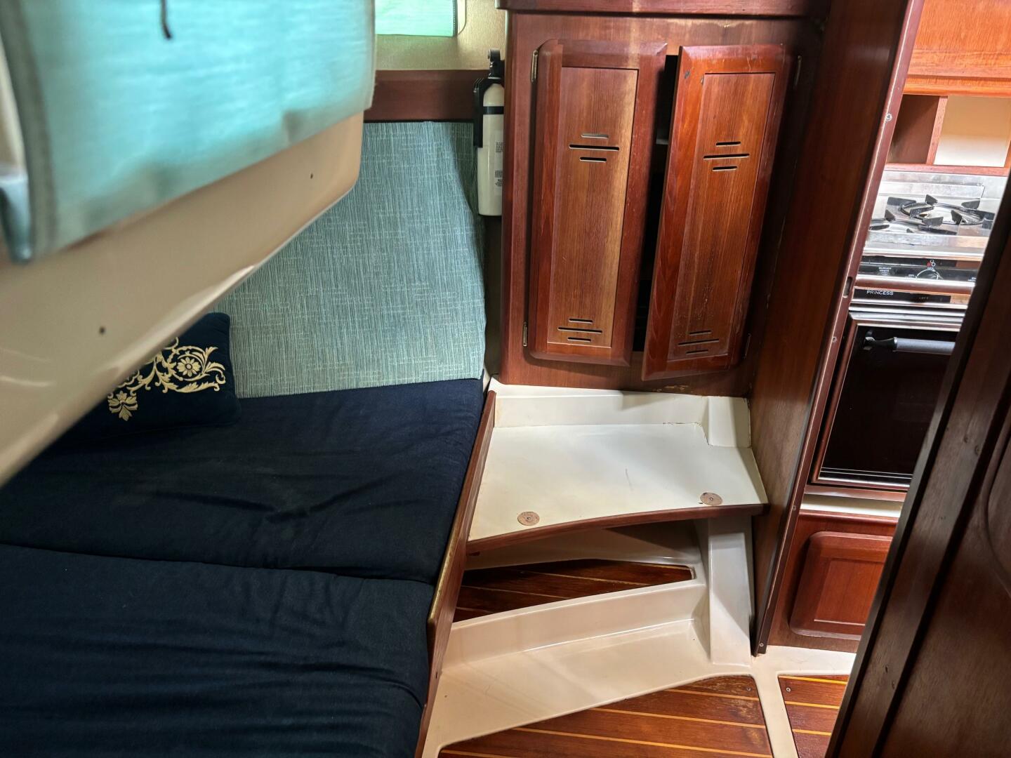 37ft Hunter Yacht For Sale