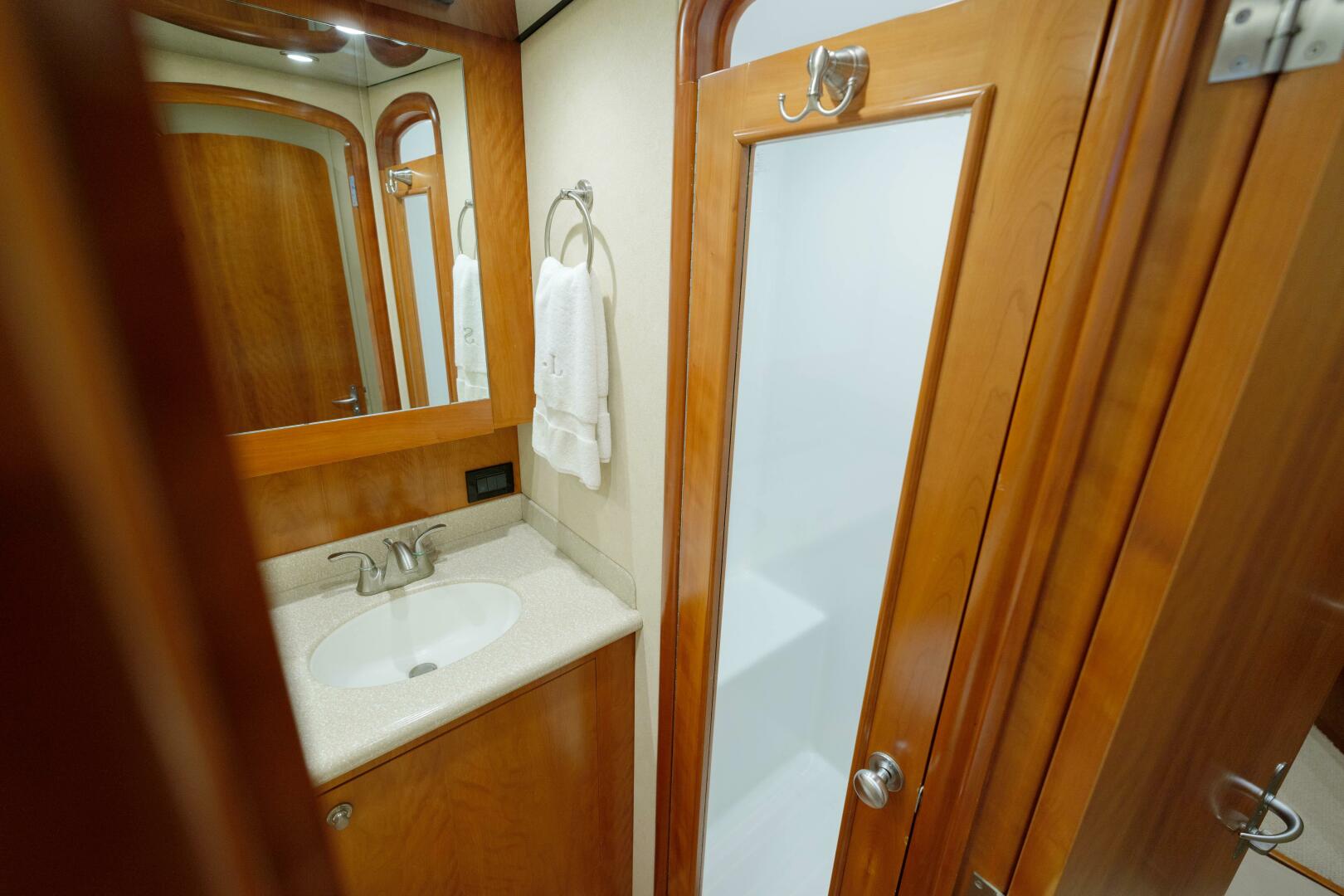 Sportin Life 59ft Spencer Yacht For Sale