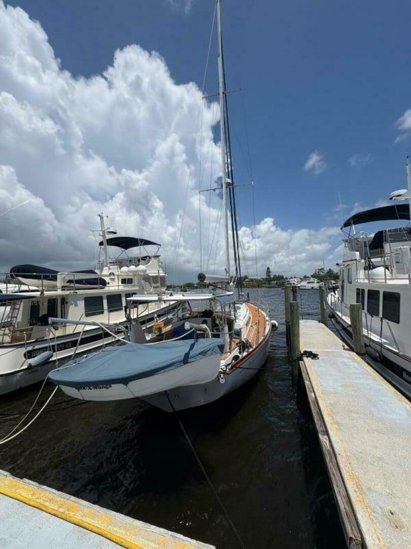 Liquid 44ft Cheoy Lee Yacht For Sale