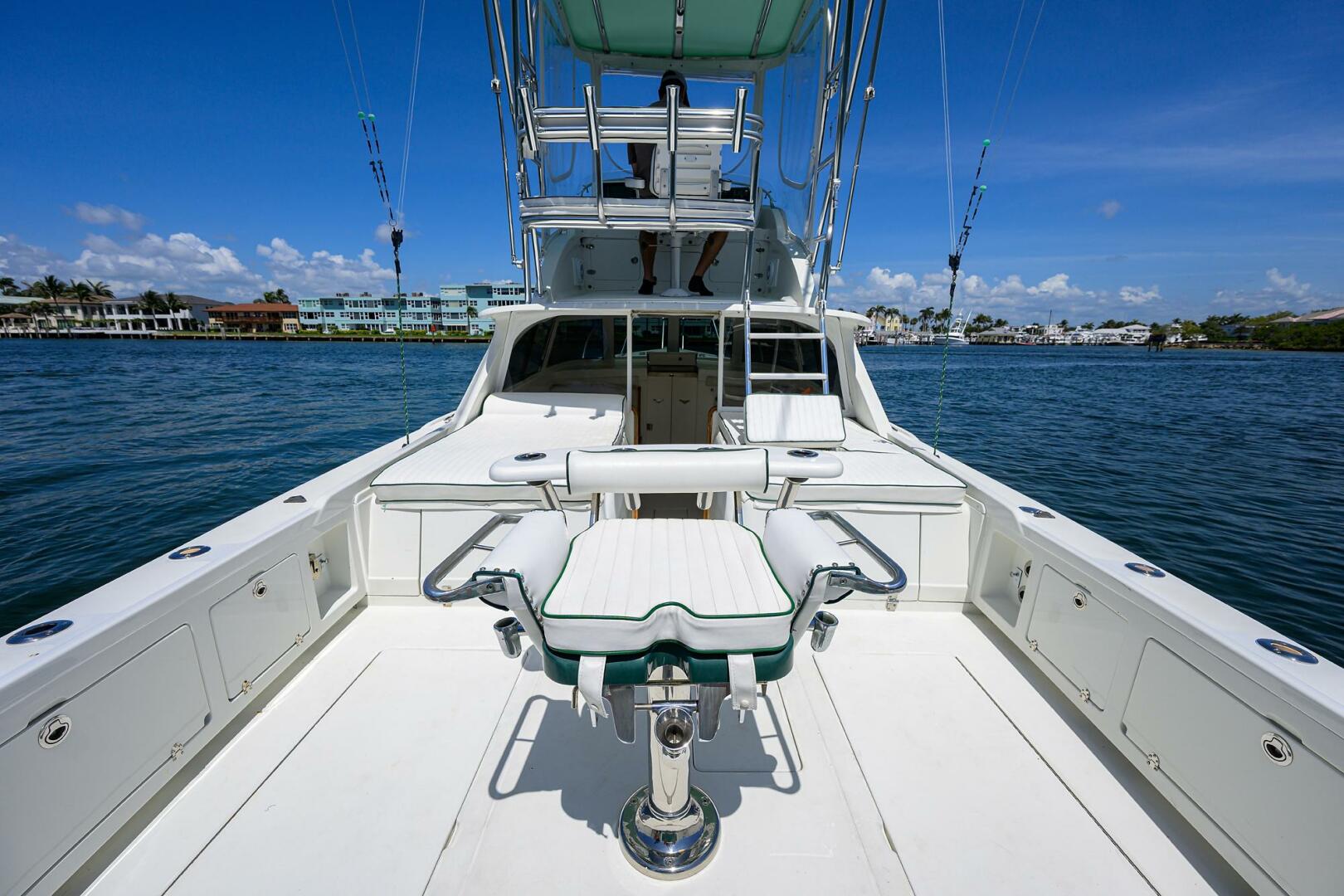 Bertram 31 Mr. Toad -Cockpit