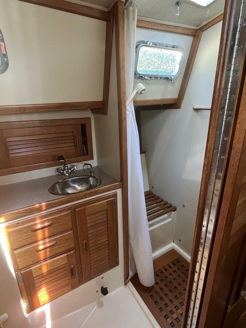 Fayaway 40ft Pacific Seacraft Yacht For Sale
