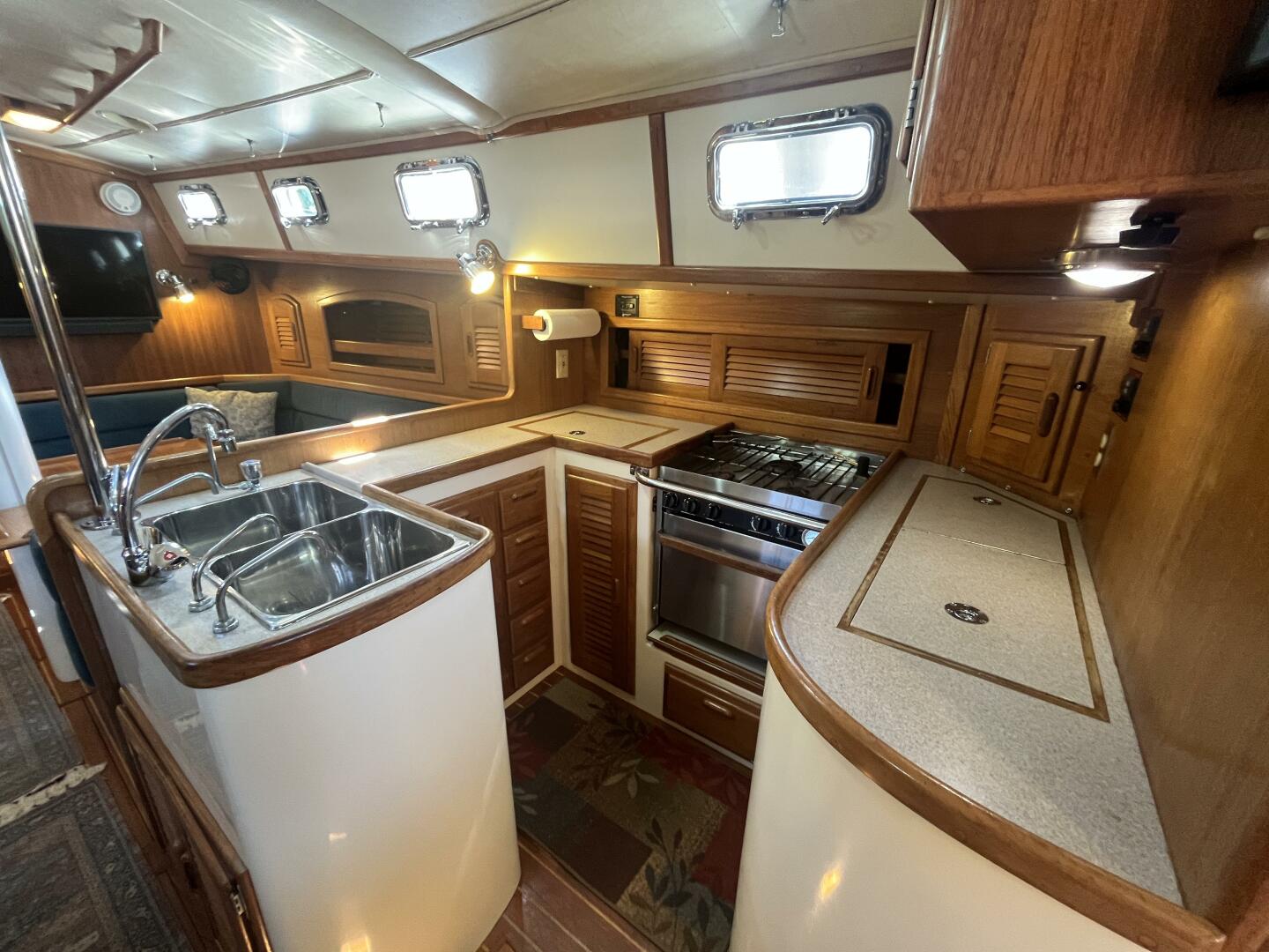 Fayaway 40ft Pacific Seacraft Yacht For Sale