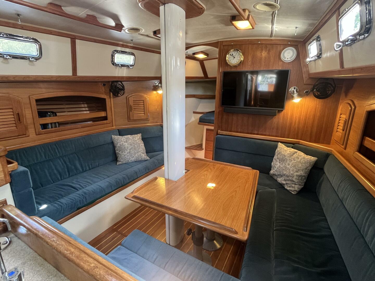 Fayaway 40ft Pacific Seacraft Yacht For Sale