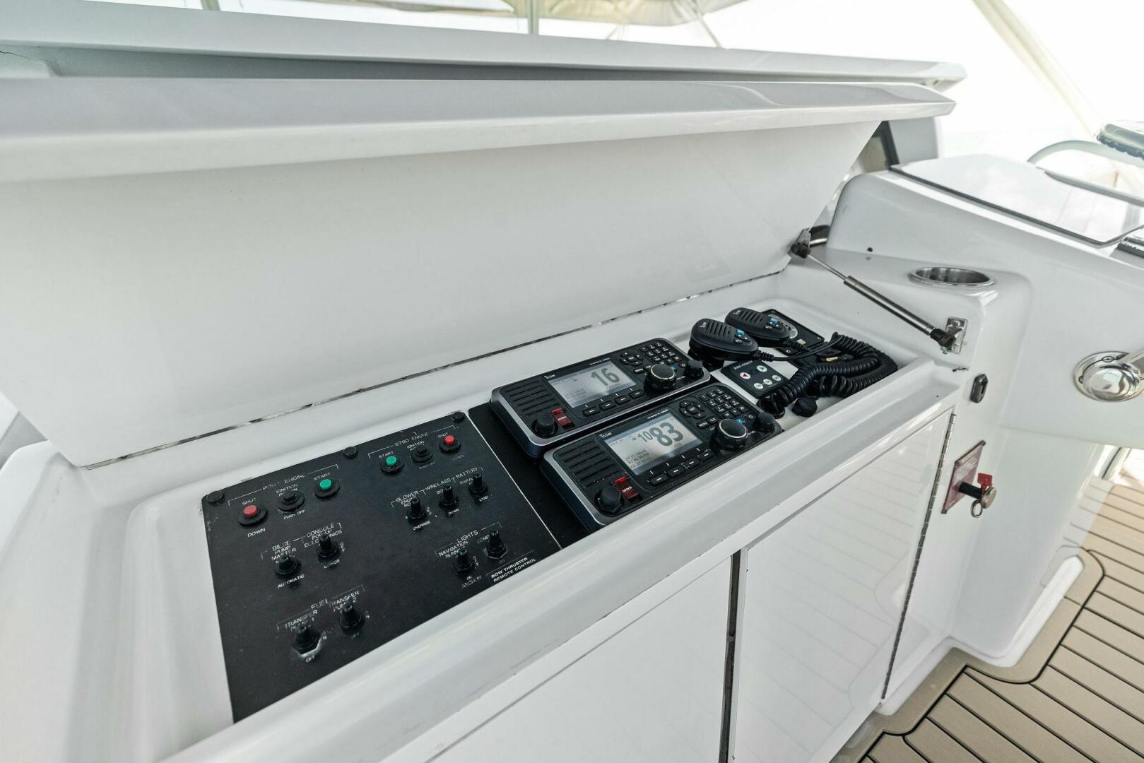 2006 Hatteras 68 CNV Big Game