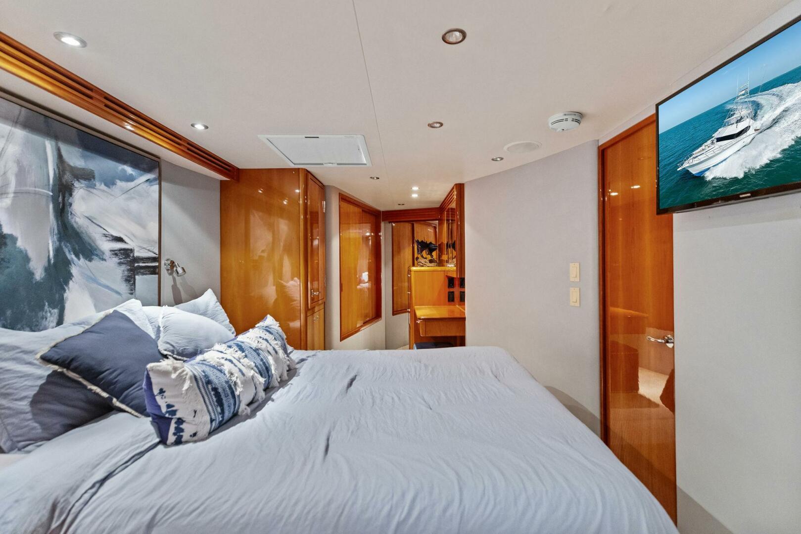 2006 Hatteras 68 CNV Big Game