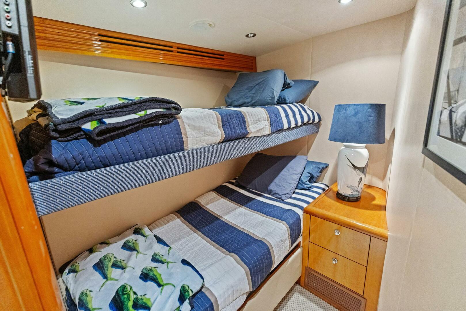 2006 Hatteras 68 CNV Big Game