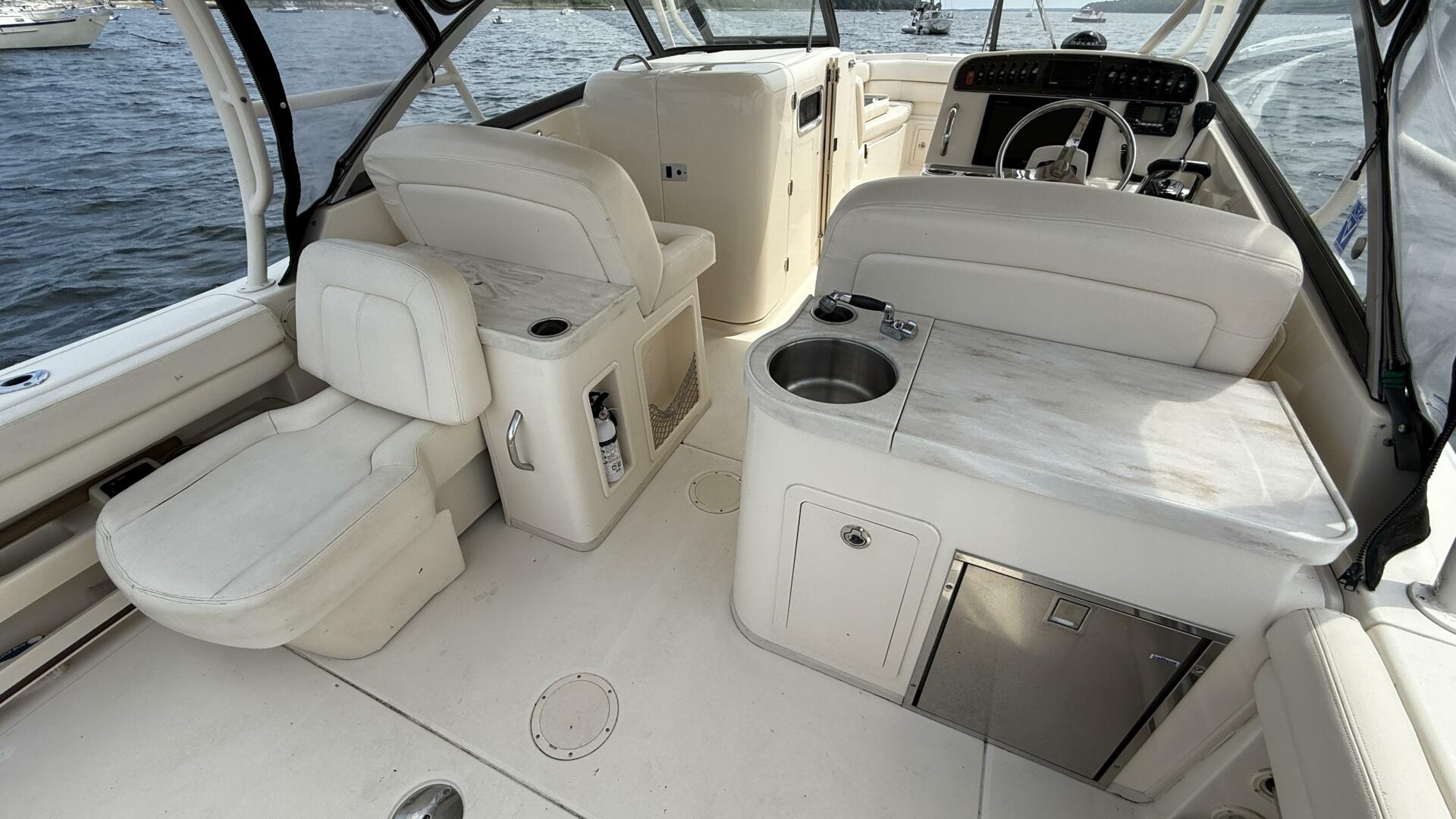 Aletha P LLC 30ft Grady White Yacht For Sale