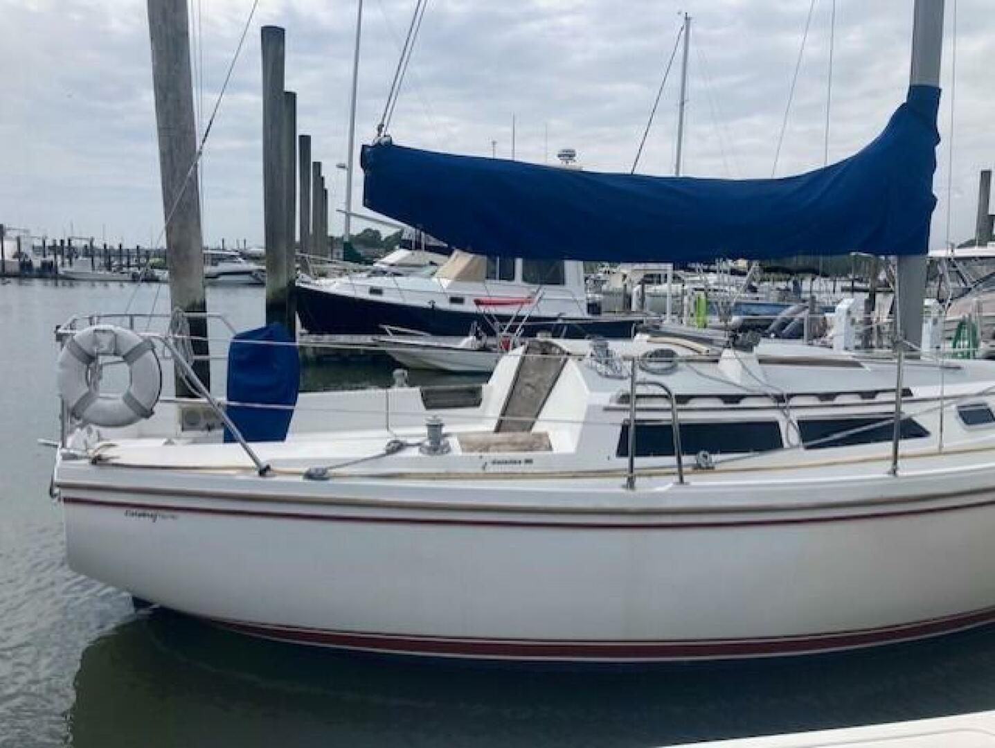 good thing 30ft Catalina Yacht For Sale