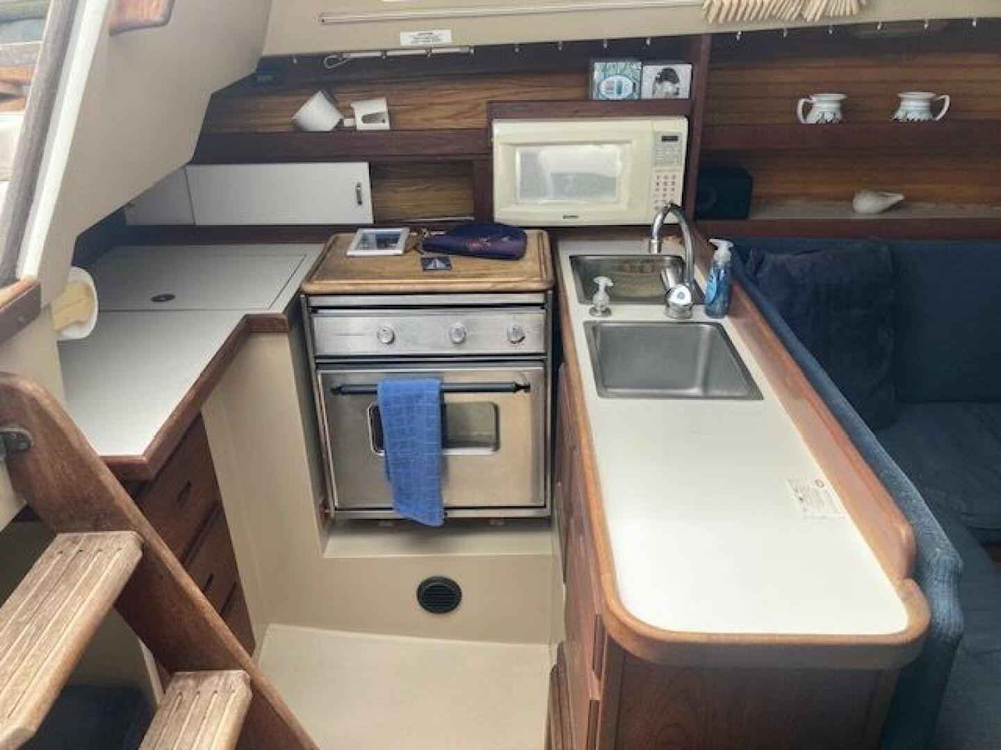 good thing 30ft Catalina Yacht For Sale