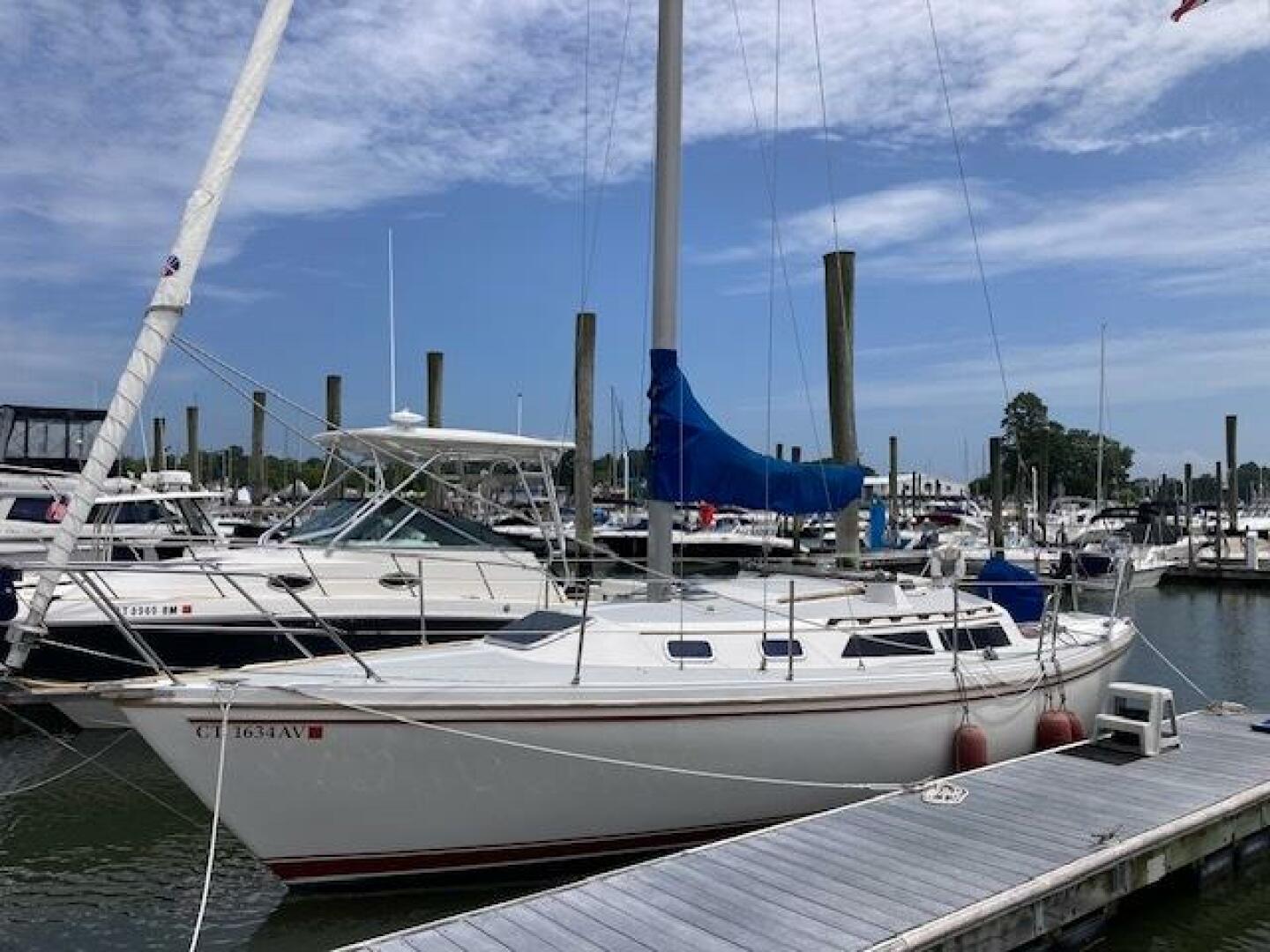 good thing 30ft Catalina Yacht For Sale