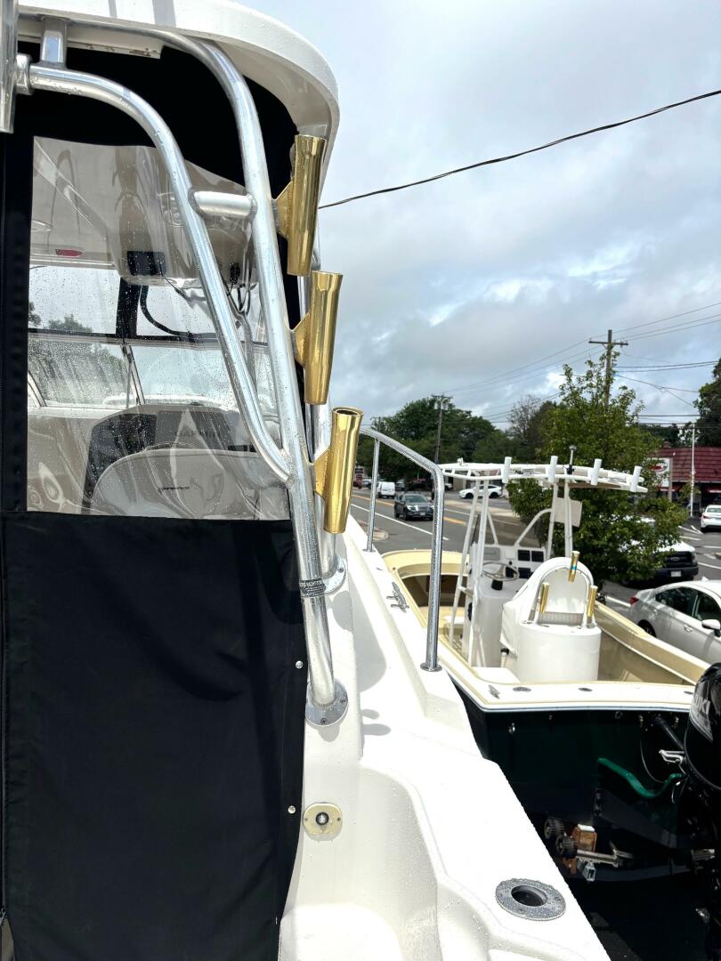 33ft Seaswirl Yacht For Sale