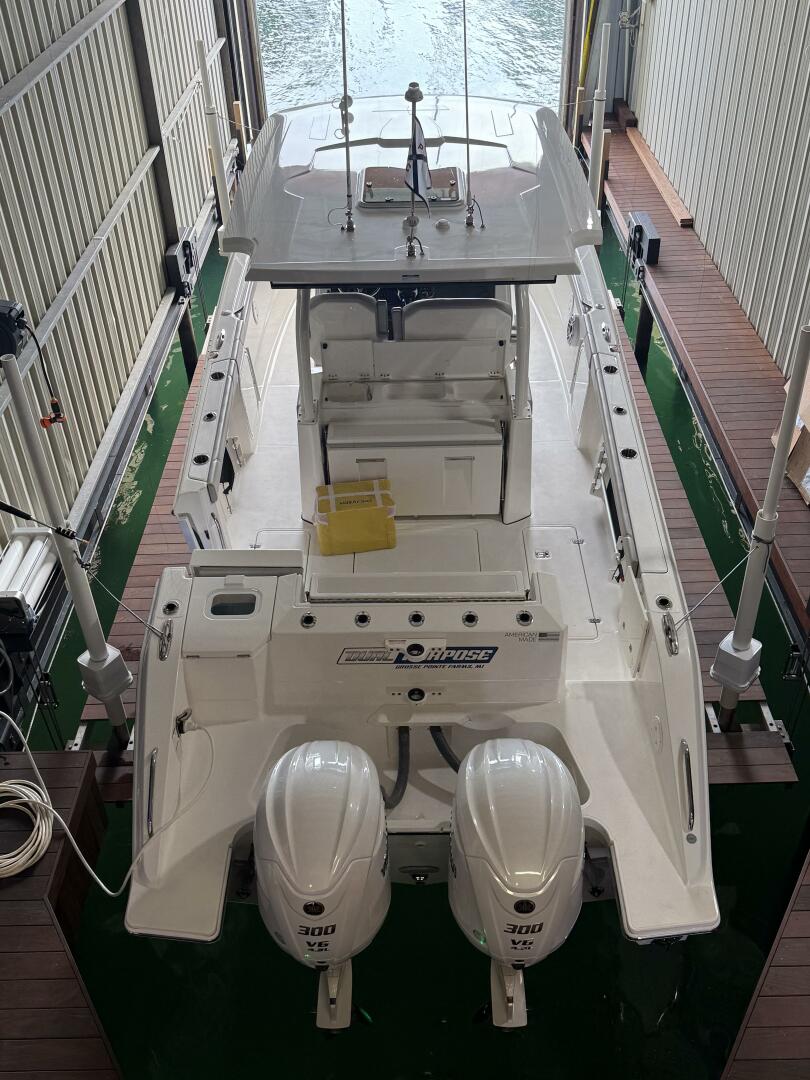 32ft Pursuit Yacht For Sale