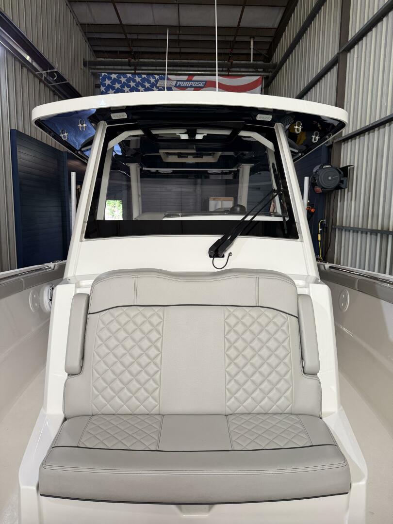32ft Pursuit Yacht For Sale
