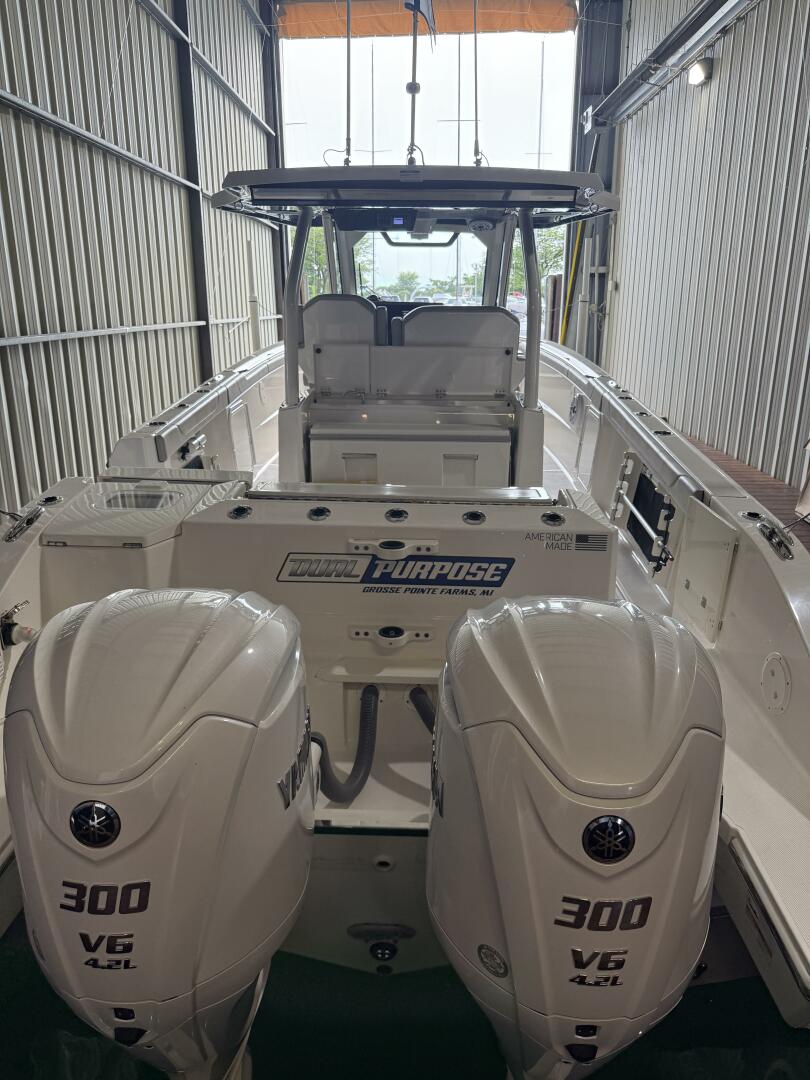 32ft Pursuit Yacht For Sale