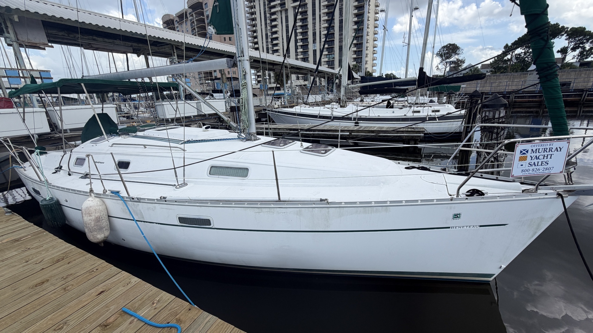 Beneteau Oceanis 331 — TIPSEA