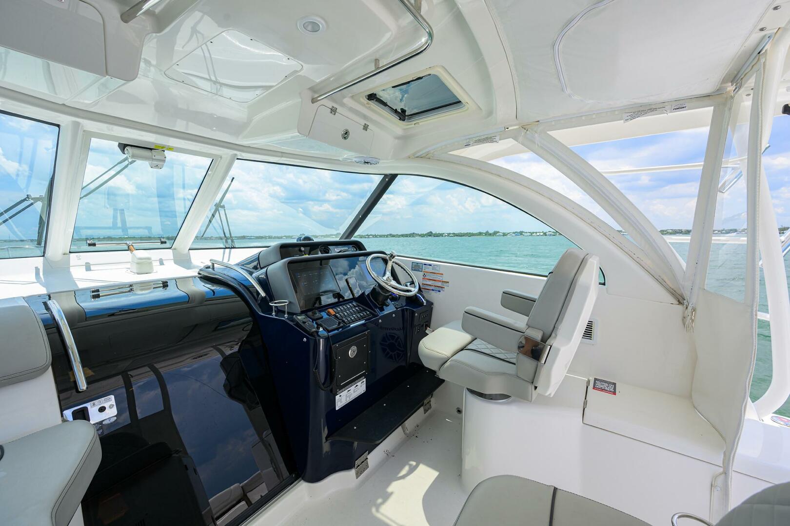 Helm Station