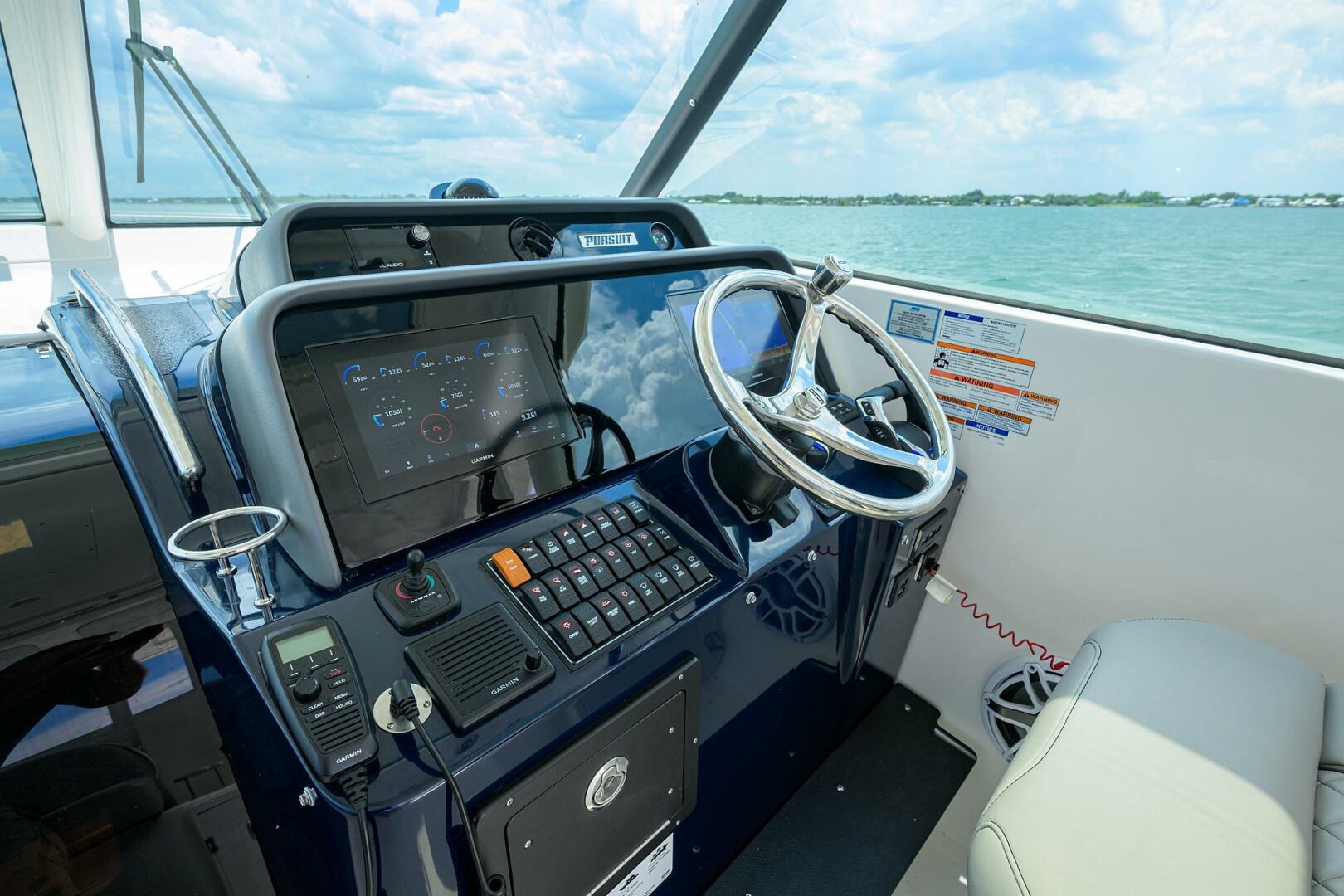 Helm Station