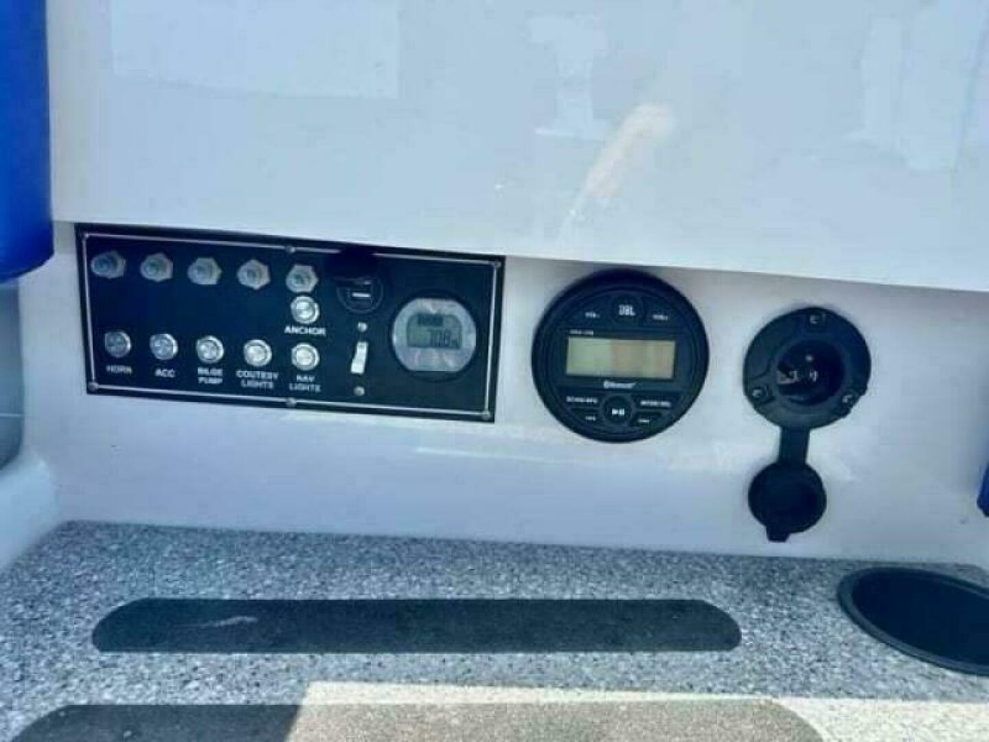 21ft Vision Yacht For Sale