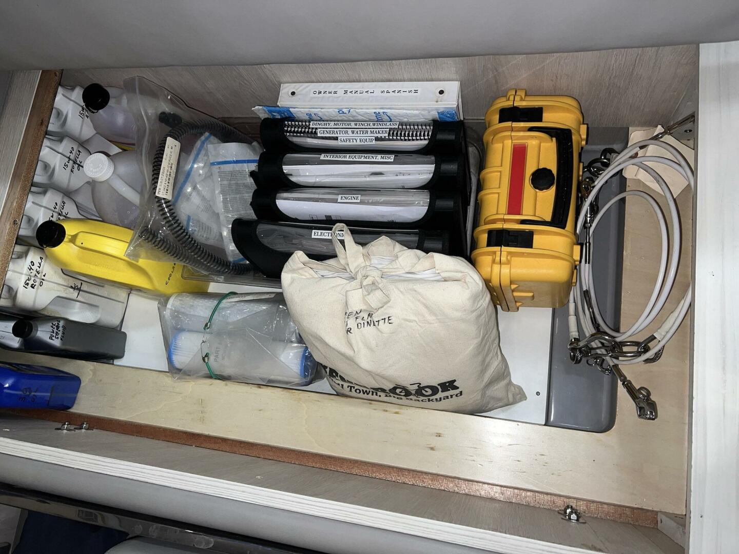 2018 Leopard Power Cat Storage