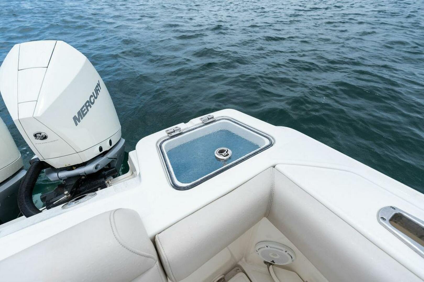 ZOOM 28ft Boston Whaler Yacht For Sale
