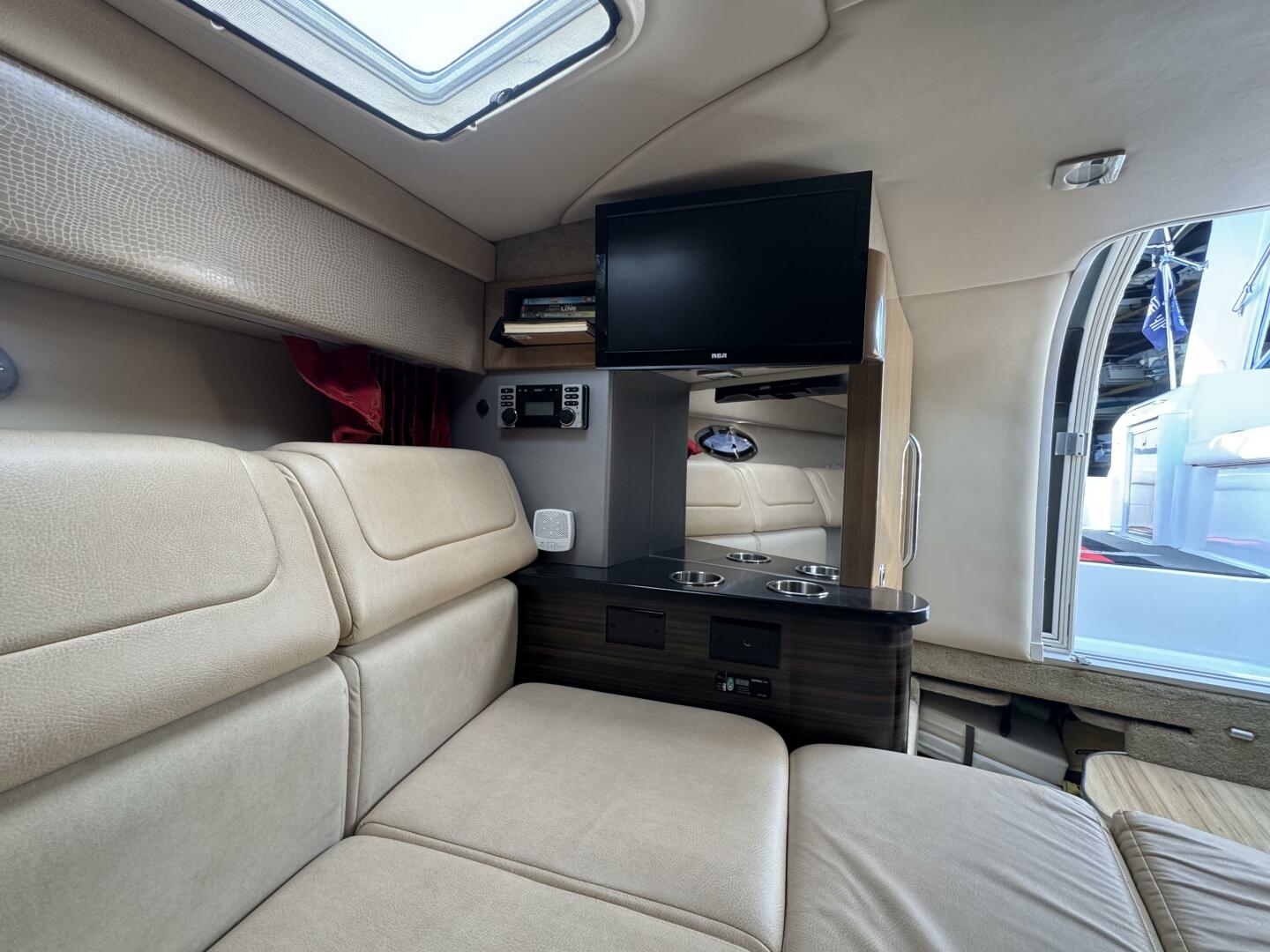 31ft Formula Yacht For Sale