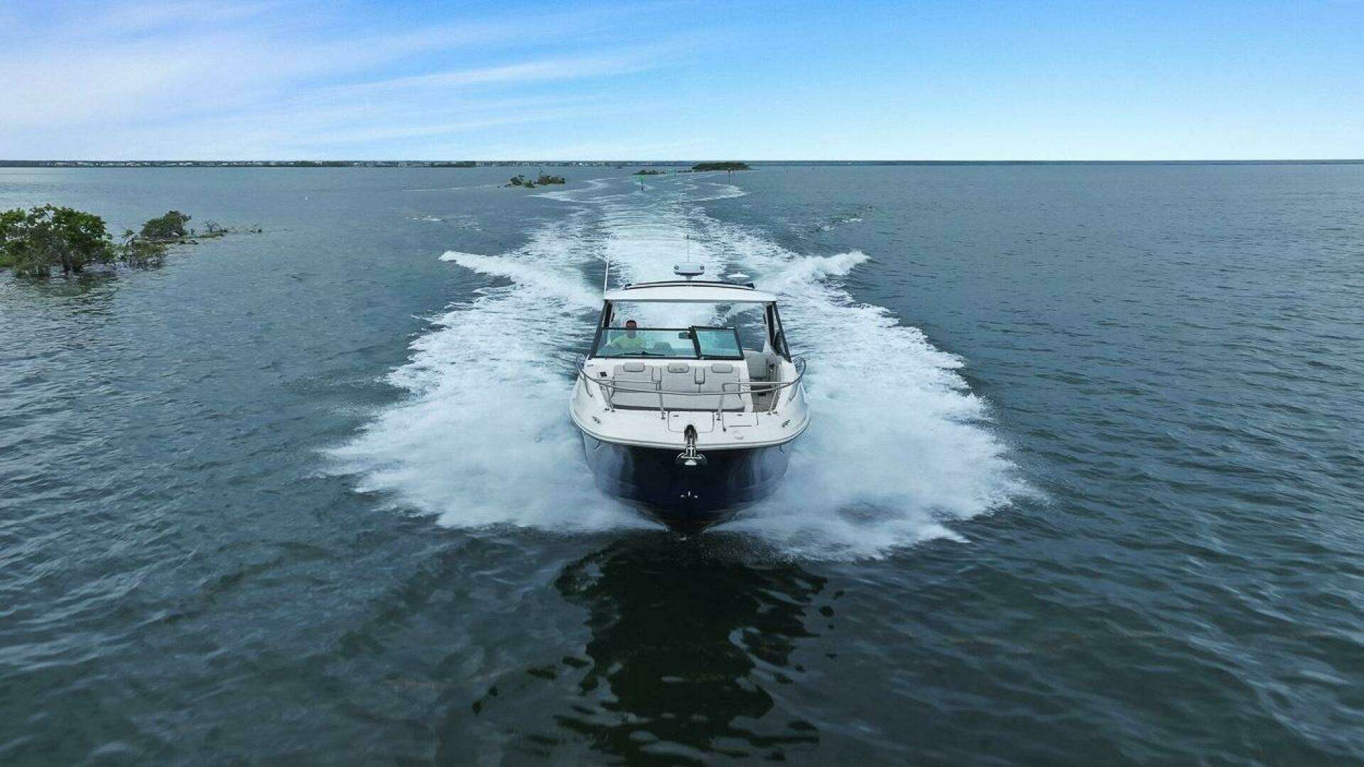 Sea Ray 320 DA-OB Yacht For Sale