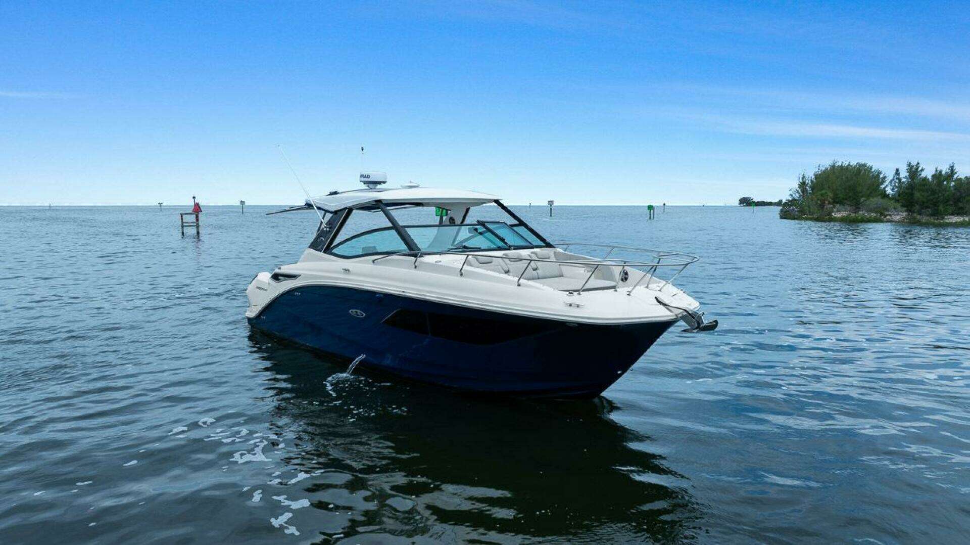 Sea Ray 320 DA-OB Yacht For Sale