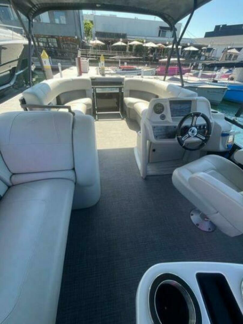 WX 20 20ft Vision Yacht For Sale
