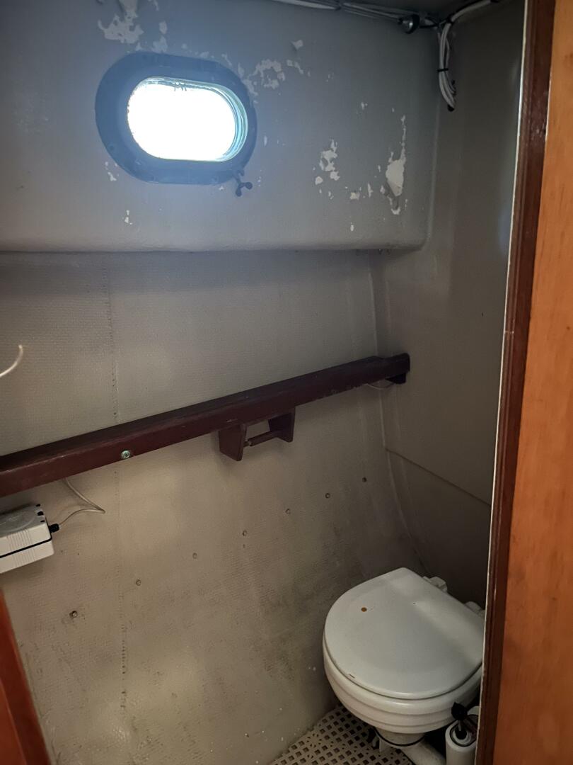Ordinary Sunday 28ft Ellis Yacht For Sale