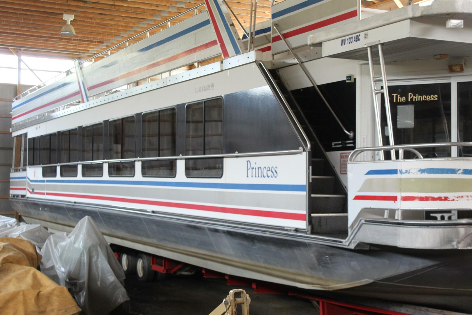 75ft Sumerset Yacht For Sale