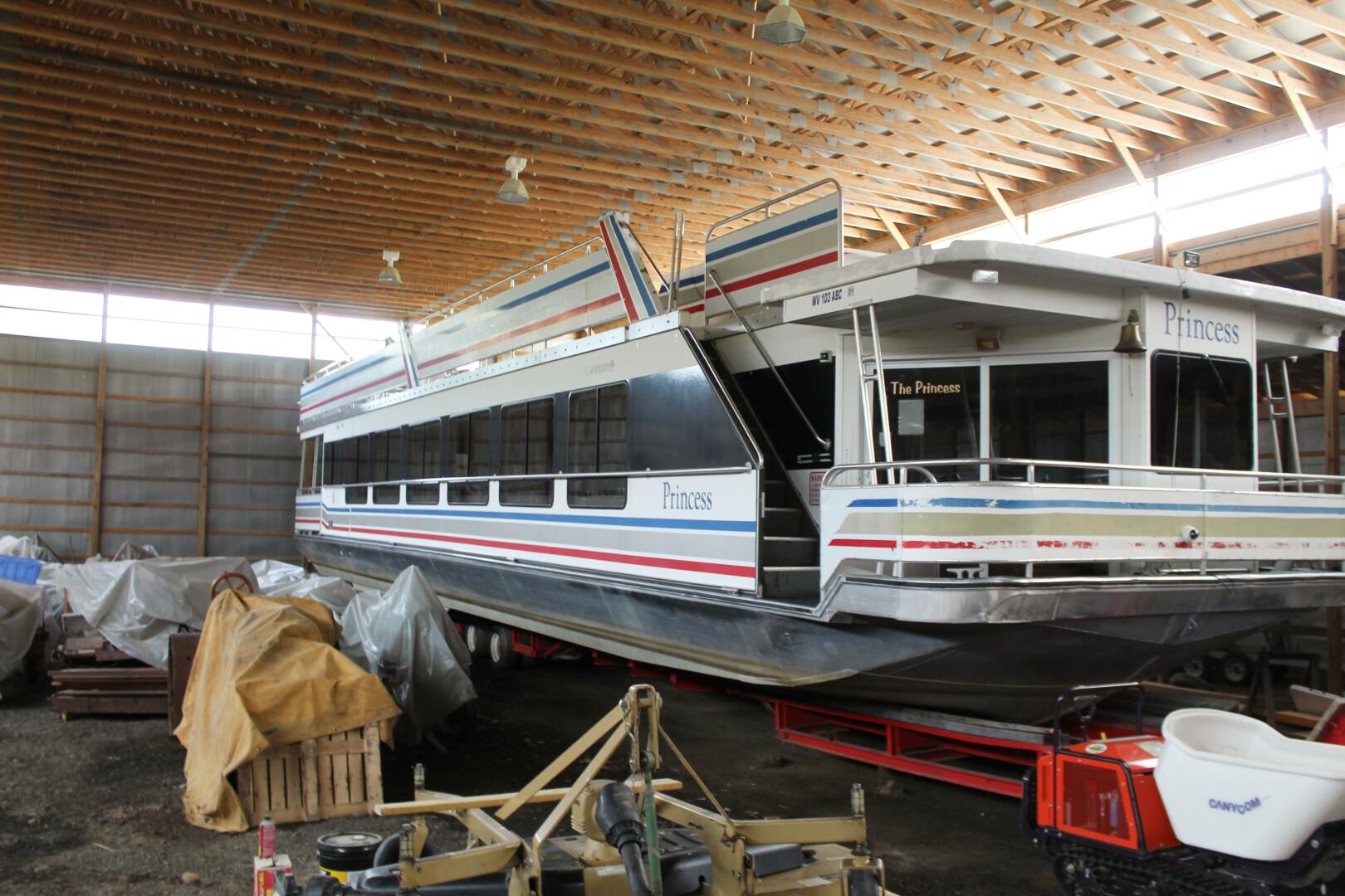 75ft Sumerset Yacht For Sale