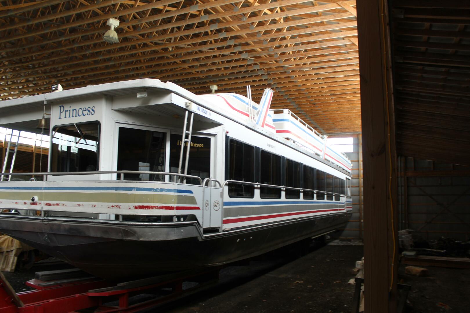 75ft Sumerset Yacht For Sale
