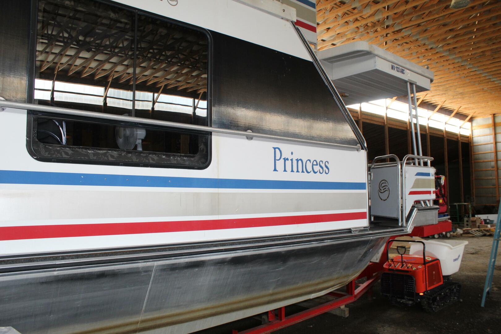 75ft Sumerset Yacht For Sale