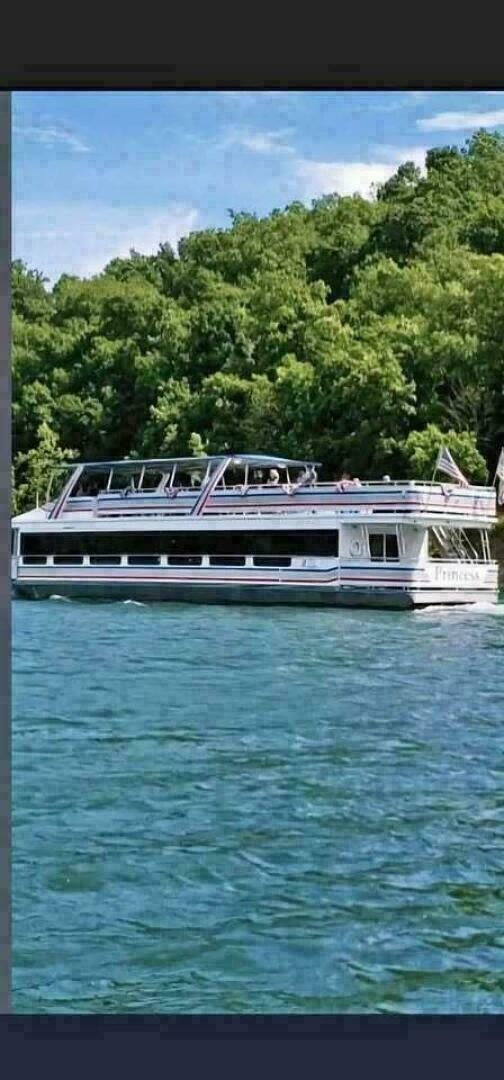 75ft Sumerset Yacht For Sale