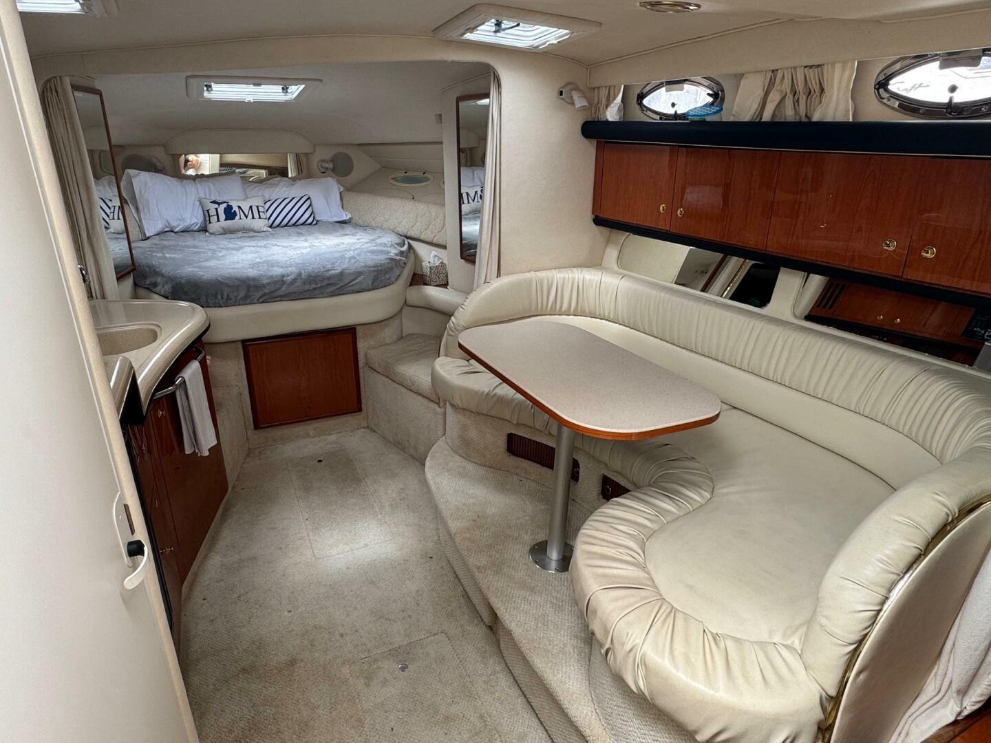 34ft Sea Ray Yacht For Sale