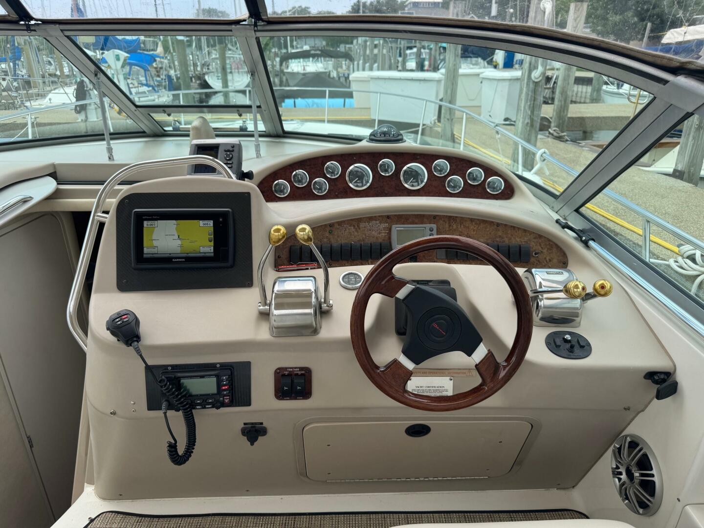34ft Sea Ray Yacht For Sale