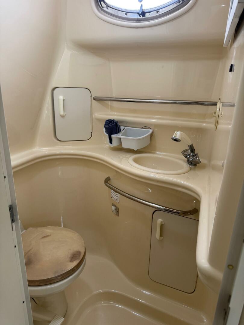 34ft Sea Ray Yacht For Sale