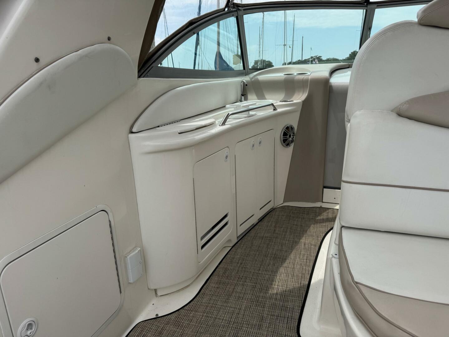 34ft Sea Ray Yacht For Sale