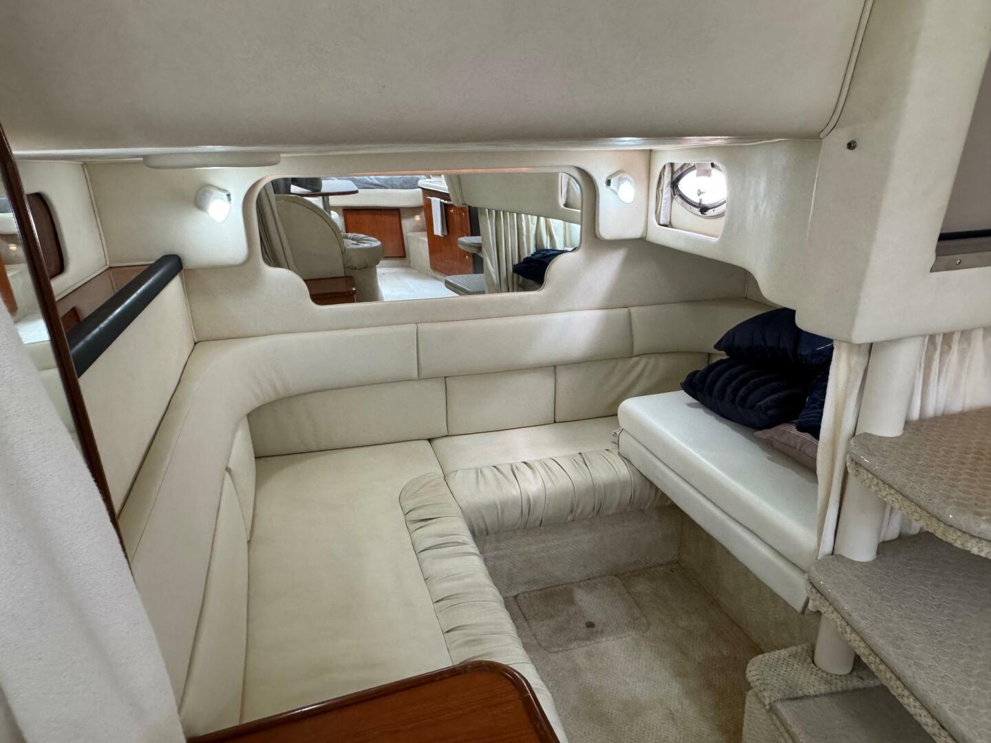 34ft Sea Ray Yacht For Sale