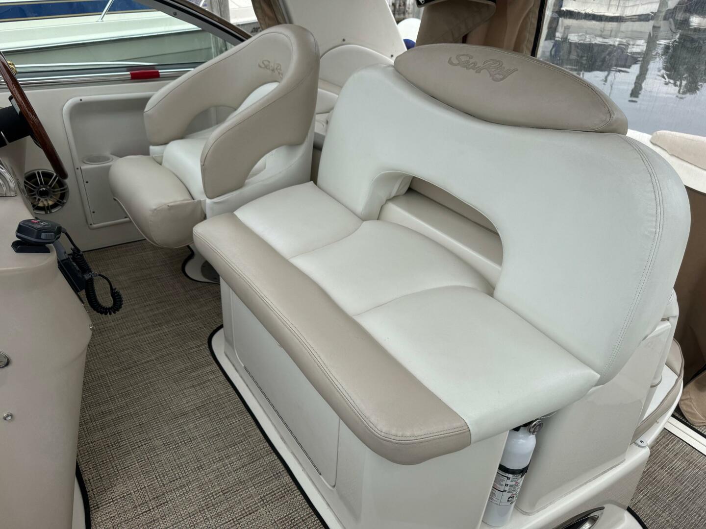 34ft Sea Ray Yacht For Sale